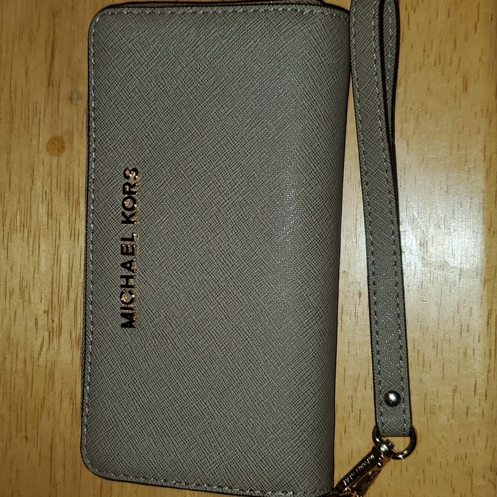 Michael Kors Wallet!